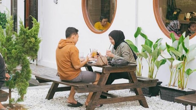 Mau Nongkrong Asyik di Cafe instagramable? Yuk Datang ke 5 Cafe Hits yang Ada di Pekanbaru 