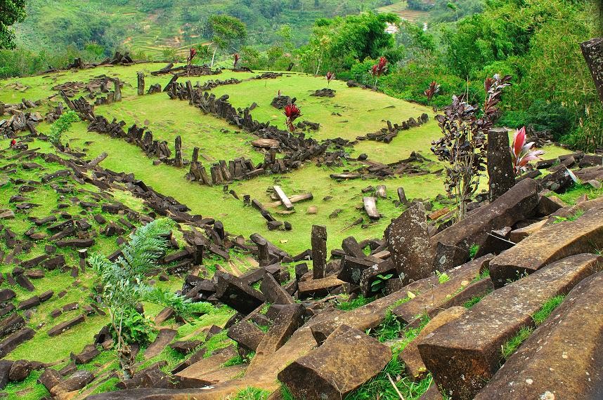 Penemuan Viral di Situs Gunung Padang, Koin Kuno Berusia 5200 SM Membuka Tabir Sejarah yang Terpendam