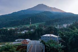 Punyai Makam Mistis! Ini Sejarah Makam di Gunung Lawu