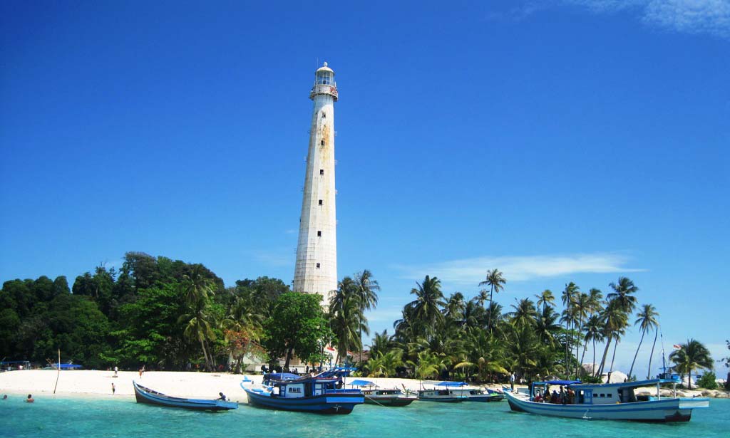 Destinasi Wisata Terpopuler! Inilah Daya Tarik yang Dimiliki Pulau Lengkuas Bangka Belitung 
