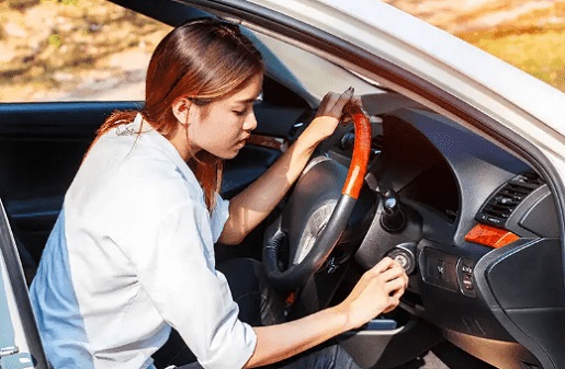 Misteri Mobil Tidak Bisa Distarter, Ini Penyebab dan Solusinya!