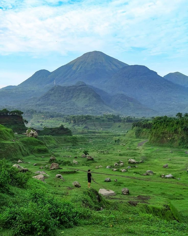 Mengungkap Keindahan Alam Dekat Surabaya, Ini 5 Destinasi Wisata Alam Terbaik Yang Viral