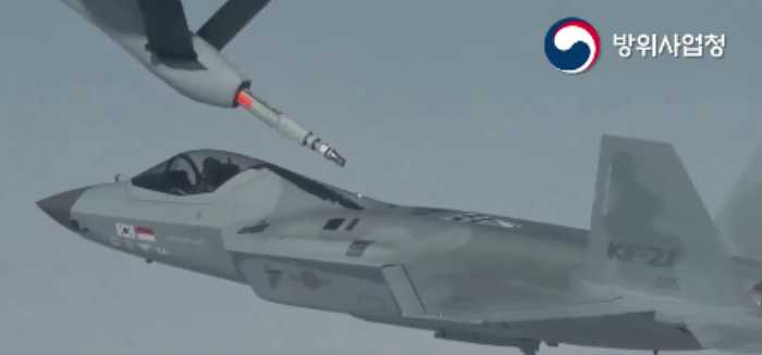 Prototipe Kelima KF-21 Boramae Sukses Uji Perdana Air Refueling