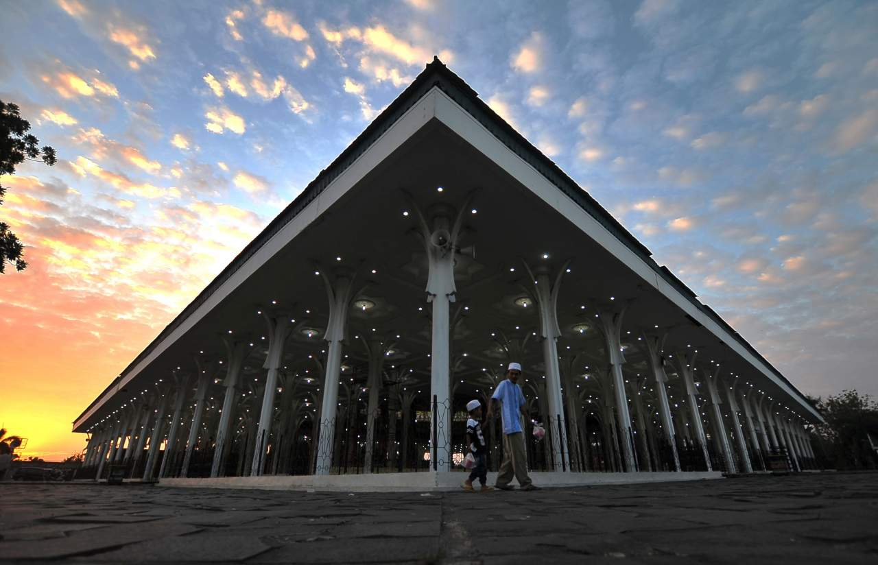 Mengungkap Cerita Kerajaan Melayu Jambi melalui Masjid Agung Al-Falah