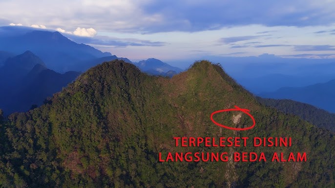 Sejarah Misterius Gunung Tampomas, Benarkah Disini Ada Petilasan Prabu Siliwangi?
