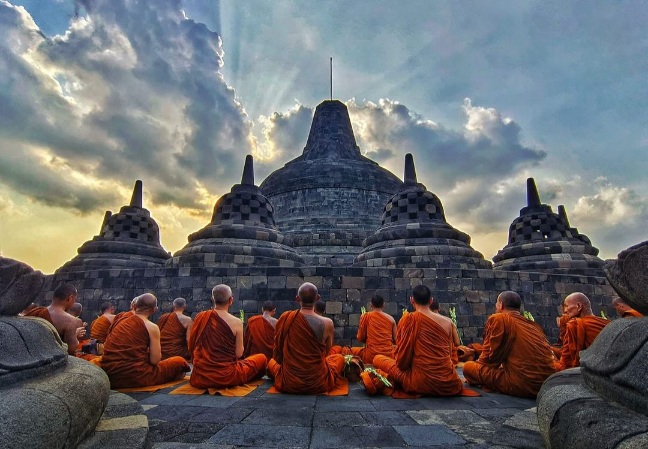 Memahami Thudong, Perjalanan Panjang Para Biksu Buddha Jelang Waisak