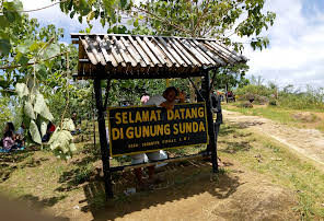 Misteri Gunung Sunda, 7 Kisah Dibalik Keindahan Alam yang Tersembunyi di Indonesia