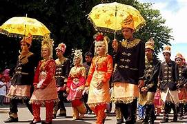 Tradisi Tak Masuk Akal, Suku Indonesia Ini Laksanakan Perkawinan Sedarah Lho, Ini Dia Nama Sukunya