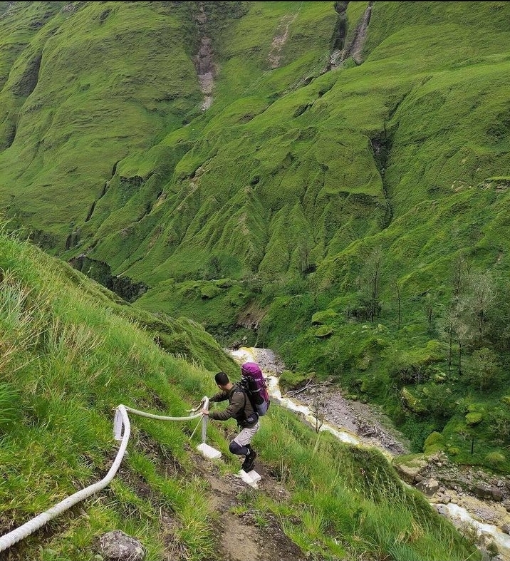 Keindahan Alami Gunung Rinjani, Pesona yang Menawan di Pulau Lombok