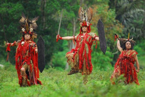 Suku Terkuat Indonesia Dengan Kekuatan Gaib! Inilah 7 Daftar Namanya