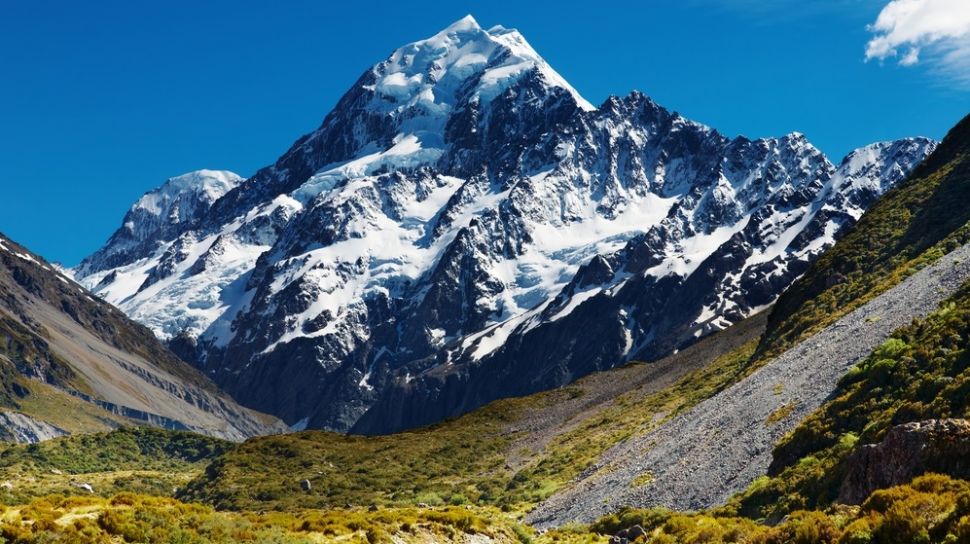 Heboh! Tak Sengaja Koin Kuno Ditemukan Pendaki di Gunung Alpen, Simak Faktanya Disini 