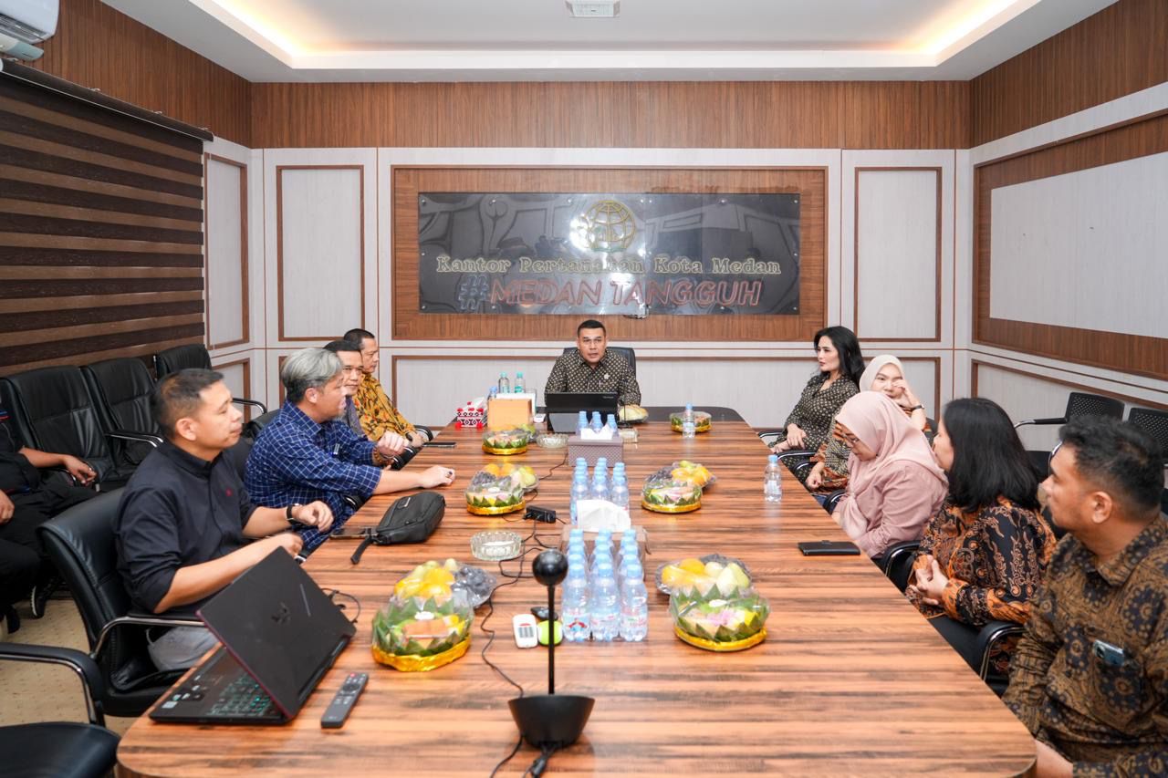 Wamen ATR/BPN Tinjau Layanan Pertanahan di Medan dan Deli Serdang