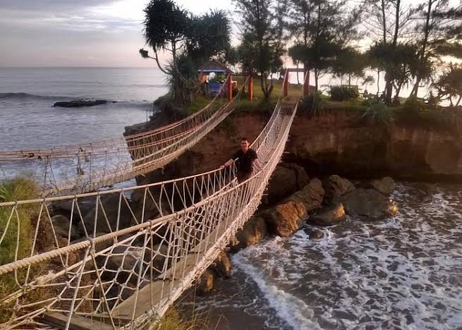 Miliki Pesona Indah, Inilah 7 pantai di Bengkulu wajib Banget Kamu Kunjungi