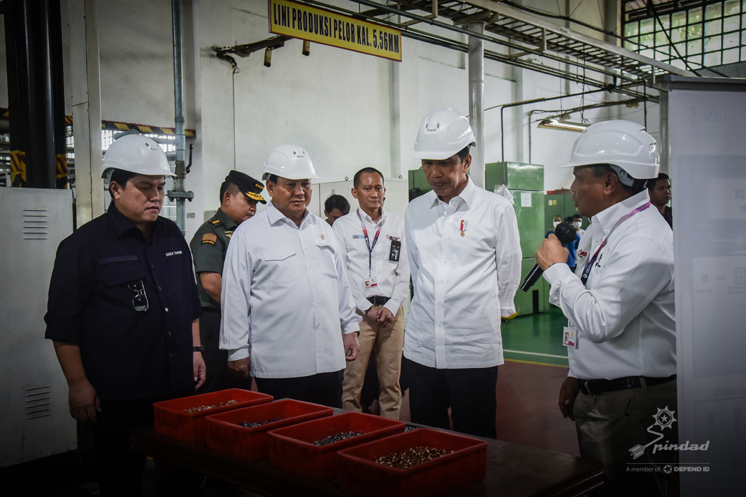Kunjungi Divisj Munisi PT Pindad, Jokowi Bilang Pospek Bagus Pemenuhani Permintaan Munisi Dunia
