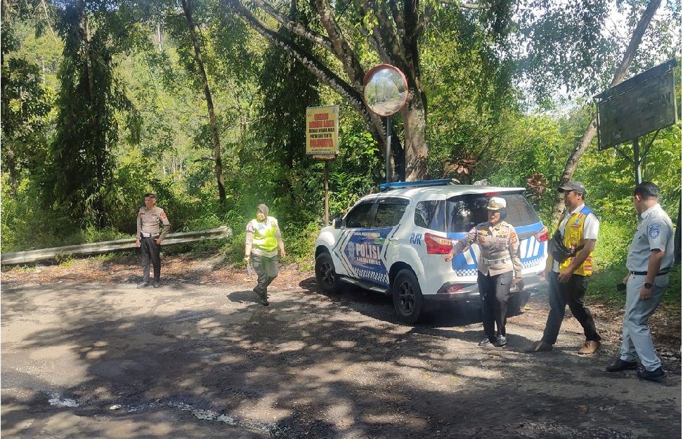Ditlantas Polda Sumsel Tinjau Jalan Rusak di Pagar Alam
