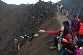 Diluar Nalar! 5 Fakta Keangkeran Gunung Bromo, Banyak yang Janggal