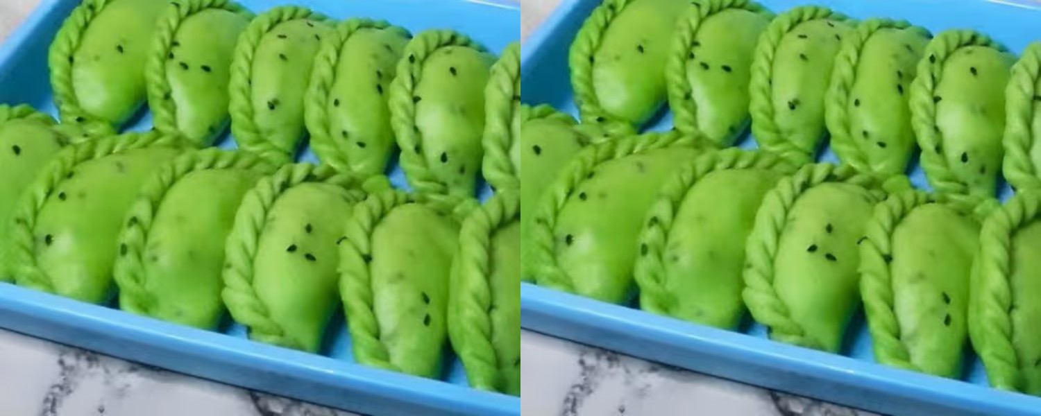 Resep Pastel Pandan, Lezatnya Paduan Aroma Pandan dan Isian Daging