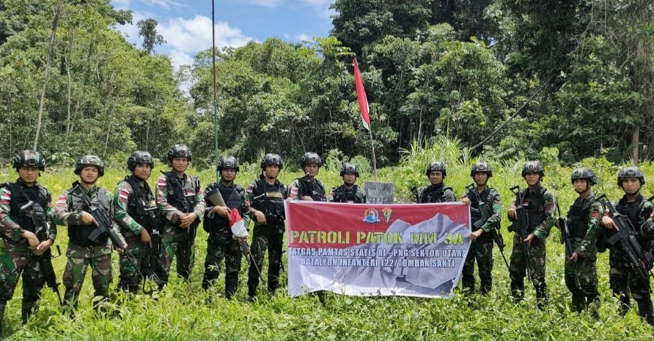 Jaga Kedaulatan NKRI, Satgas Yonif 122/TS Gelar Patroli Patok MM 3 A Perbatasan RI-PNG 