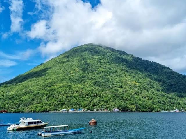 Menyelami Keindahan Laut dan Budaya Pulau Banda Neira, Pengalaman ...