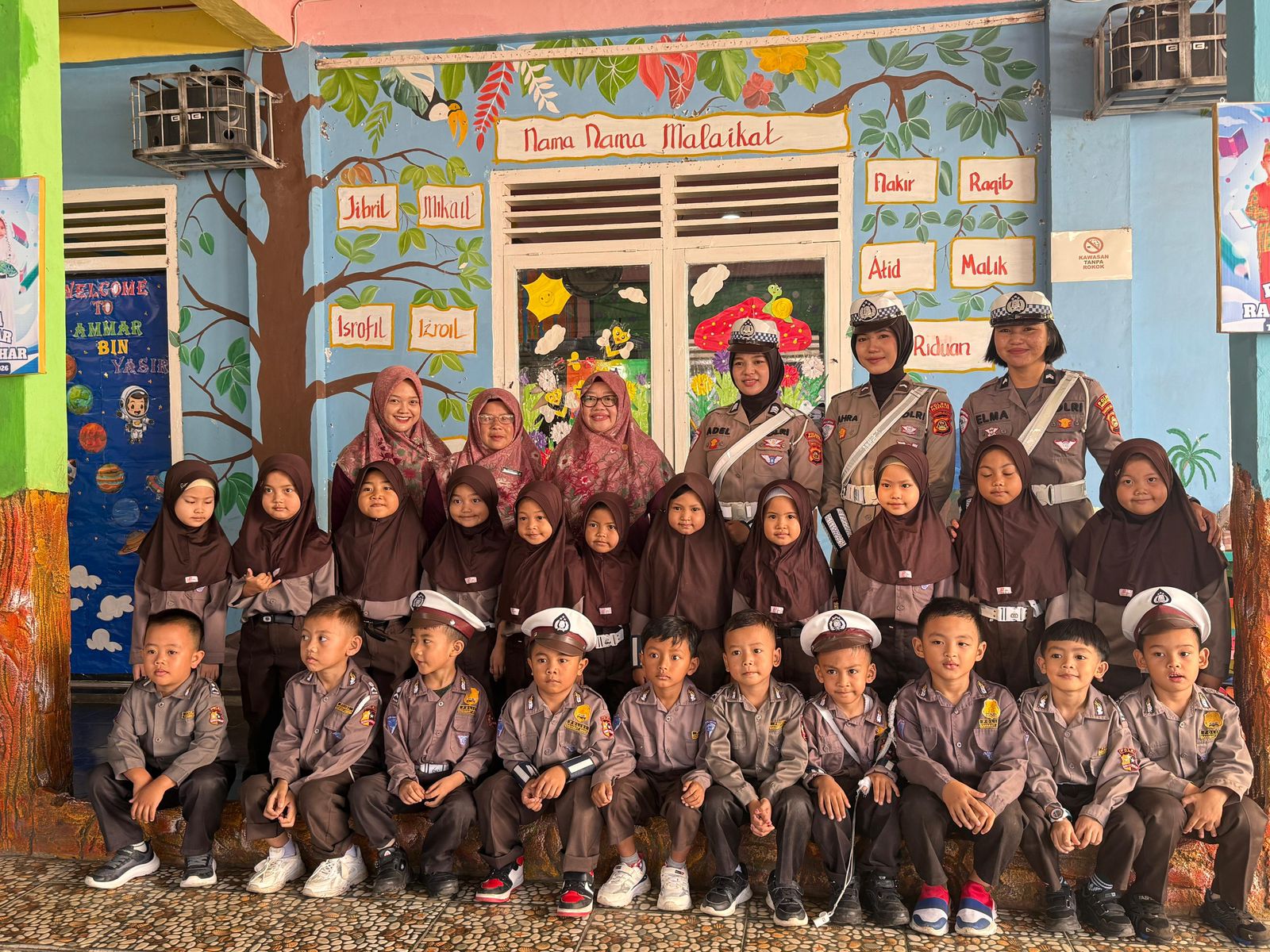 Satlantas Polres Pagar Alam Tanamkan Kesadaran Keselamatan Lalu Lintas kepada Anak TK