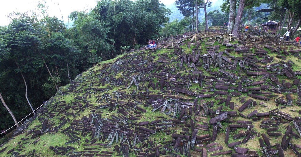 Miliki Aset Situs Megalit 12 Triliun! ini Dia 3 Fakta Menarik Tentang Gunung Padang 