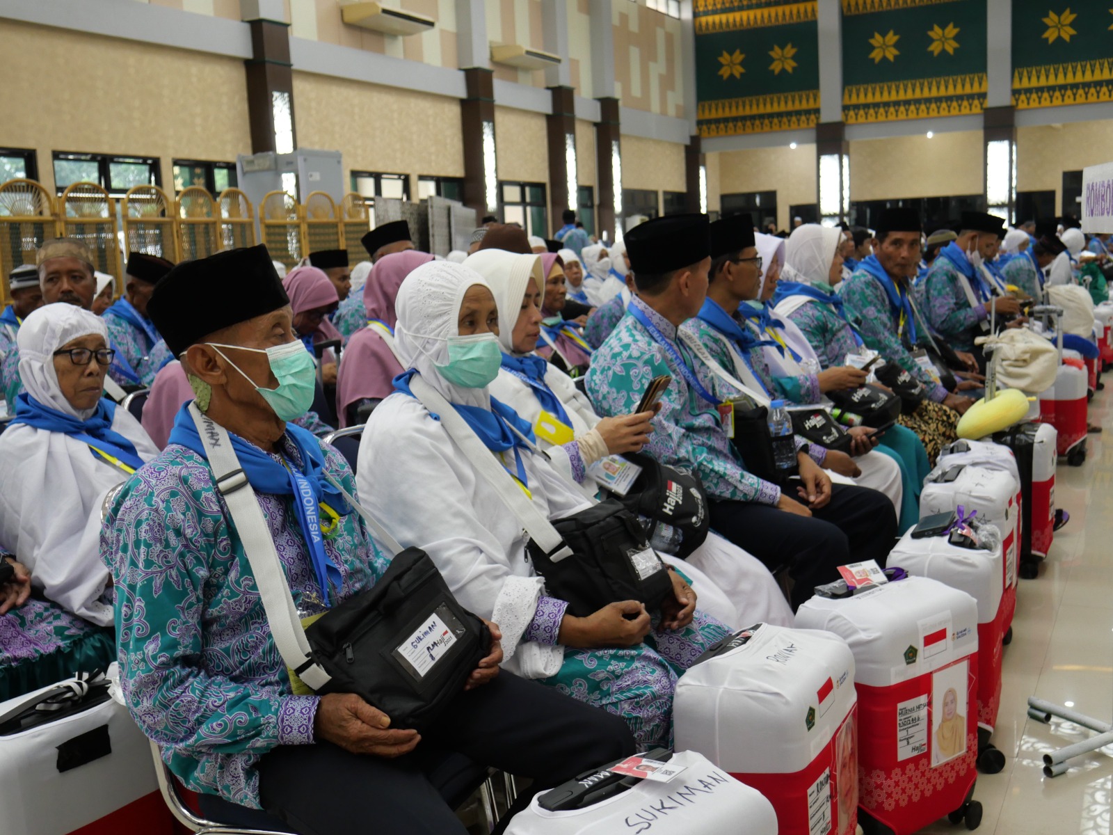 355 JCH Kloter 1 Tiba di Asrama Haji Palembang