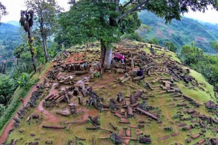Ekspedisi Arkeolog Berhasil Temukan Situs Megalit Peninggalan Zaman Purba Hampir sama dengan Gunung Padang