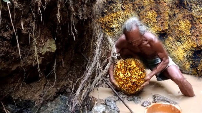 Bikin Heboh Lagi! Penelitian Gunung Padang Temukan Logam Mulia Dan Benda Ini Saat Meneliti