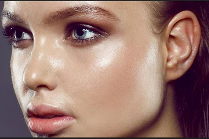 Tips Menjaga Make-up Tetap Awet untuk Kulit Wajah Berminyak