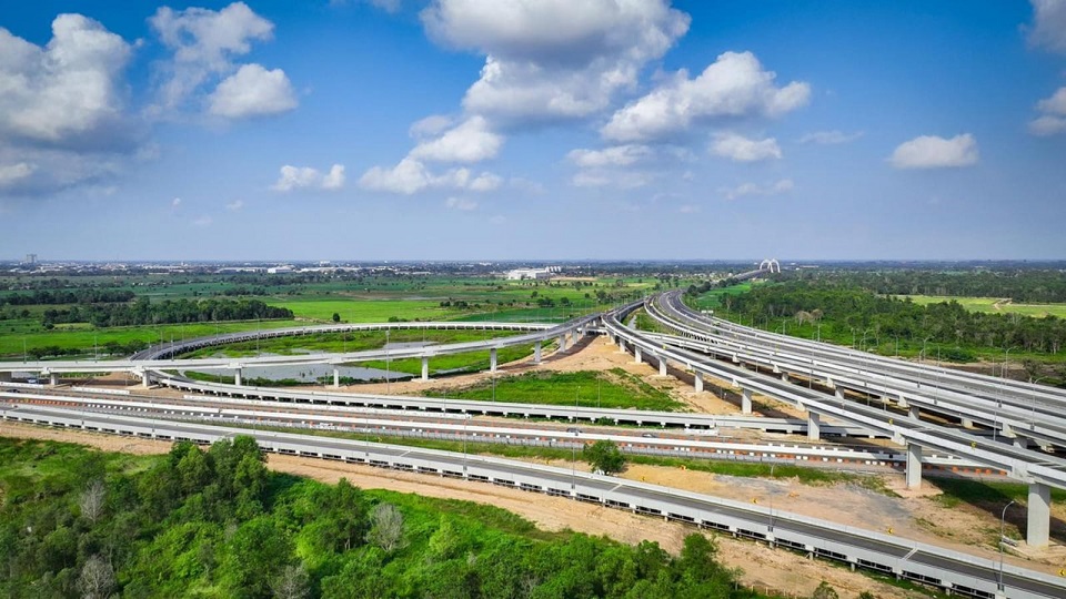 Urai Kemacetan Libur Nataru, Dua Tol di Sumsel Dibuka Sementara