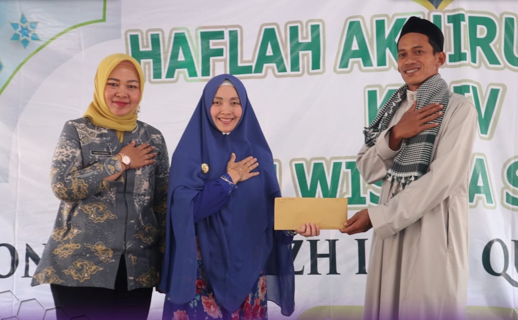 Hadri Haflah Akhirussanah Ponpes Izzul Quran, Wawako : Ilmu agama Adalah Pondasi Ahlak