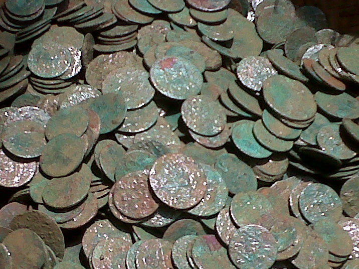 FANTASTIK! Koin Purba Ditemukan di Gunung Padang, Bukti Ada Transaksi Manusia Purba?