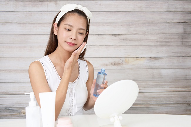 9 Urutan Tepat Skincare Malam Supaya Wajahmu Tetap Glowing 
