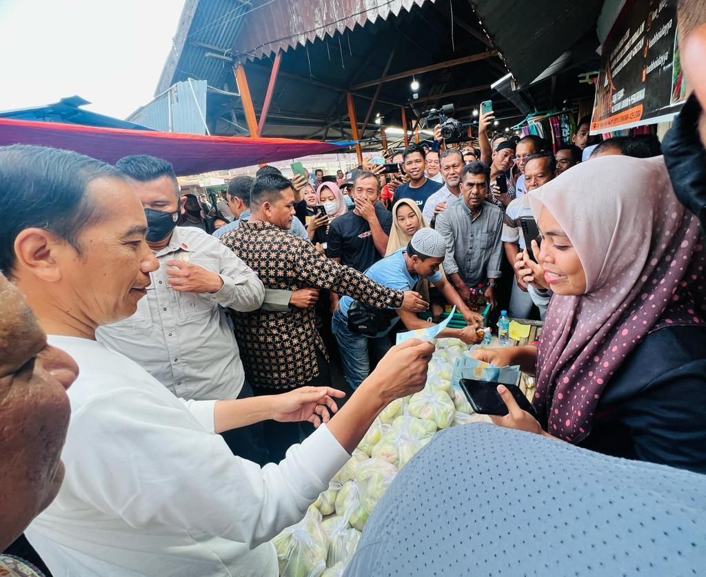 Presiden Kunjungi Pasar Batuphat Timur Aceh