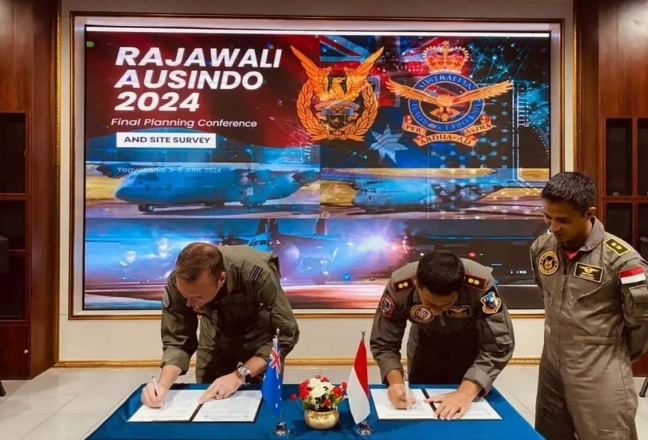 Tingkatkan Kemampuan Pengoperasian Alutsista, TNI AU-RAAF Gelar Latma Rajawali Ausindo 2024