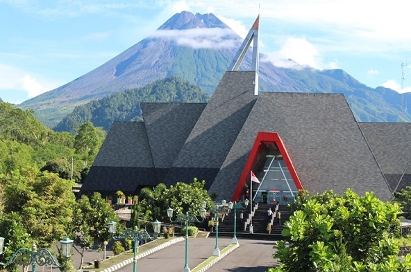 Mengenal Gunung Merapi: Sejarah dan Edukasi di Museum Gunungapi Yogyakarta