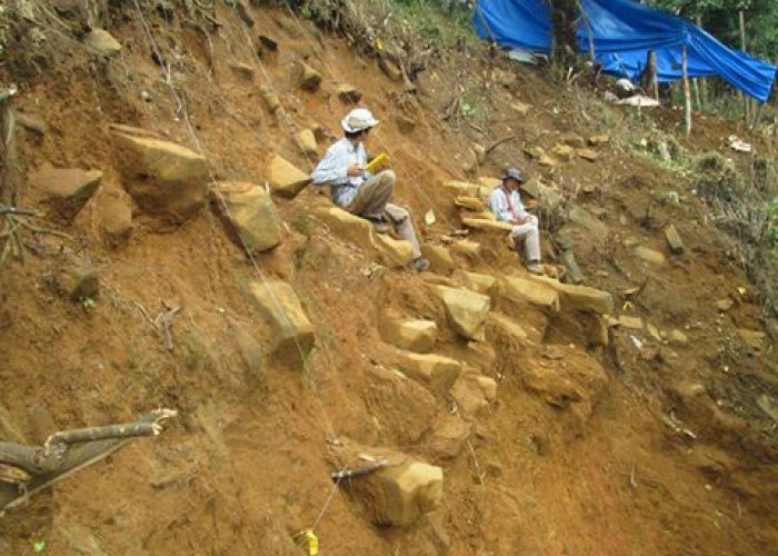 Inilah Fakta Menarik yang di Temukan Arkeolog di Gunung Padang 