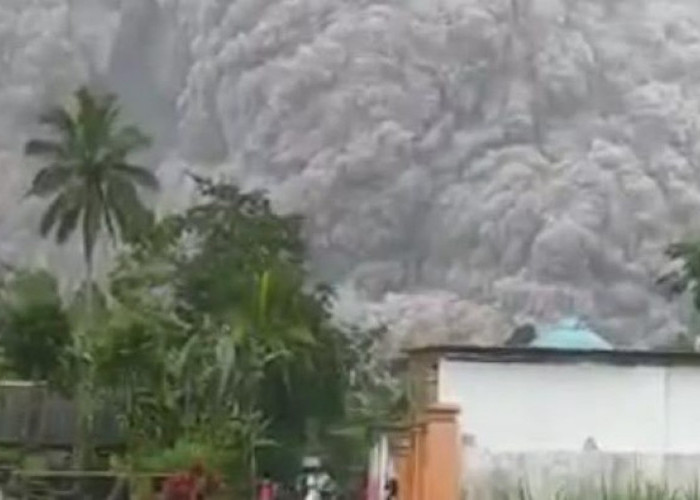 Kondisi Terkini Gunung Semeru, Masih Luncurkan Awan Panas Sejauh 1.000 Meter
