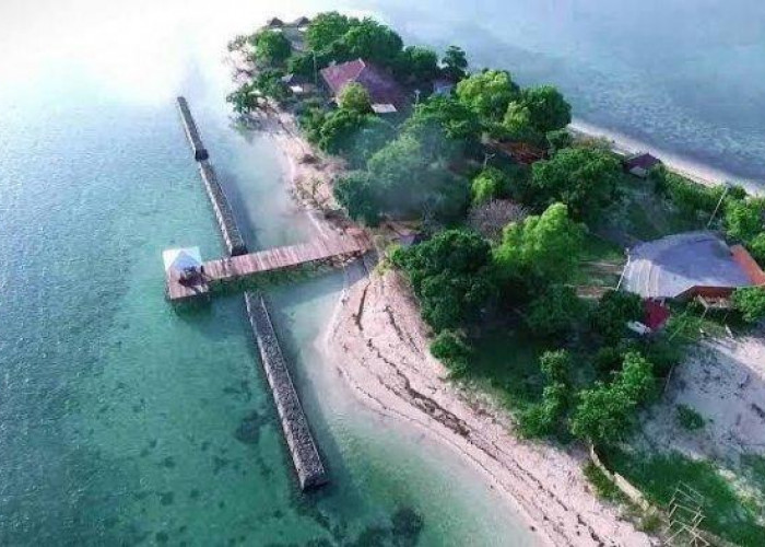 Ini Dia 5 Rekomendasi Pantai Wisata Di Sulawesi Barat Dengan Keindahan Yang Keren Abis!