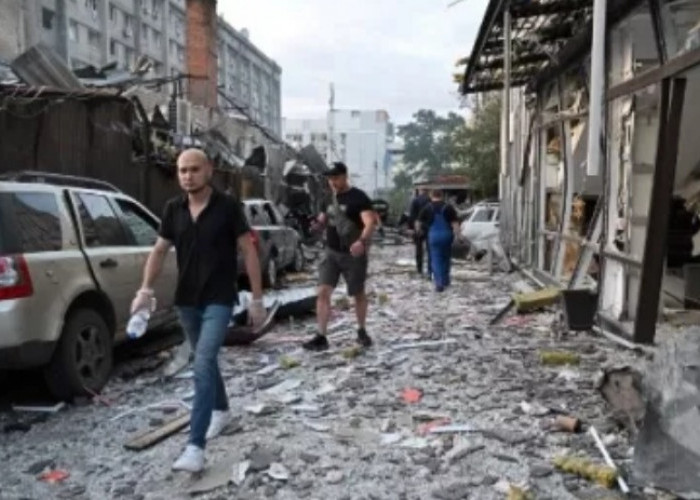 Serangan Rudal Hantam Restoran di Ukraina, 3 Orang Tewas-8 Terluka
