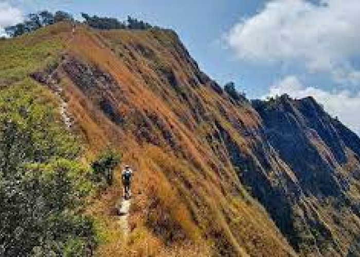 Mengulik Rahasia Kelam di Balik keindahan Gunung Muria 