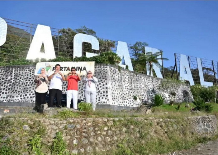 Kunjungan Jamintel Kejagung RI Sempatkan Kunjungi Wisata Tugu Rimau Pagar Alam