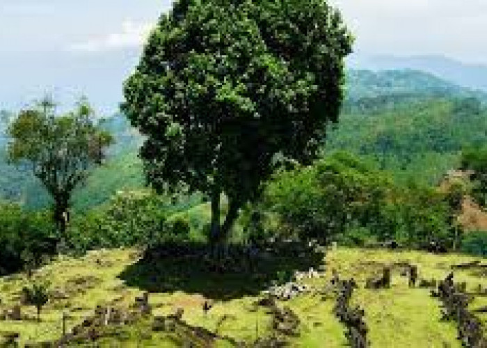 Keren, Ini Satu Dari 7 Penemuan Kuno di Dunia yang Keren di Gunung Padang, Kok Bisa?
