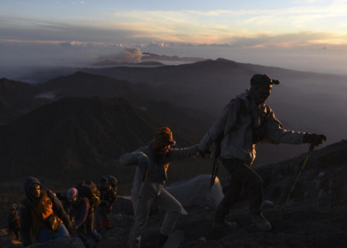 Sebelum Nyesel Dateng, Kamu Harus Tau Cerita-cerita Mistis di Gunung Bromo 