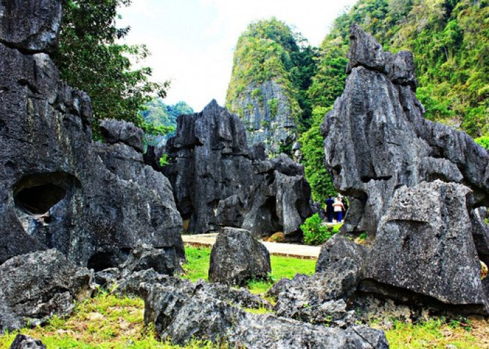 Menyusuri Objek Wisata Taman Arkeologi Leang-Leang yang Penuh Sejarah di Sulawesi Selatan 