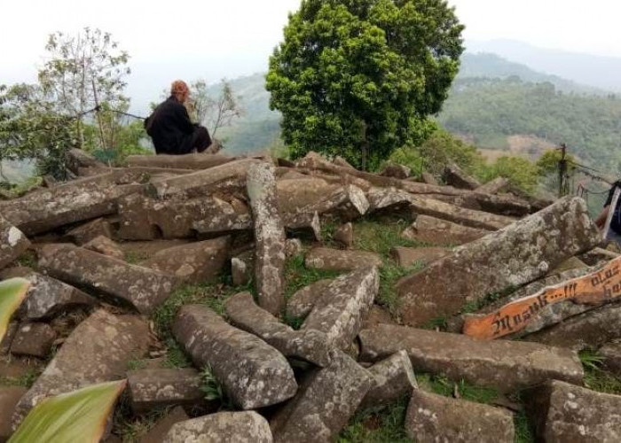 Temuan Luar Biasa, Situs Megalit yang Mengguncang Dunia Terletak di Gunung Padang