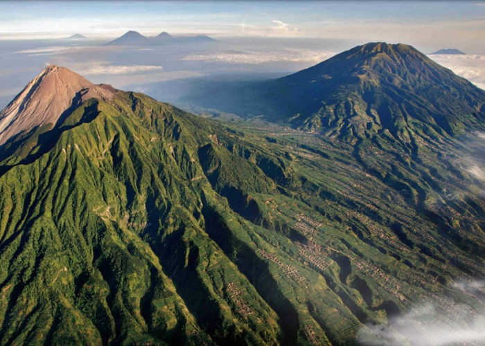 Sangat Terkenal, Inilah 5 Fakta Gunung Selamet di Jawa Tengah
