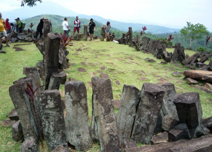 Logam Mulia Seberat 3 Ton, Arkeolog Teliti Bekas peninggalan Peradaban Siapa!