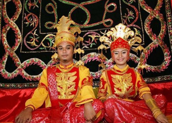 Bikin Garuk Kepala! Inilah Kebiasaan Aneh Pernikahan Suku yang Ada di indonesia, Nomor 2 Bikin Trauma!