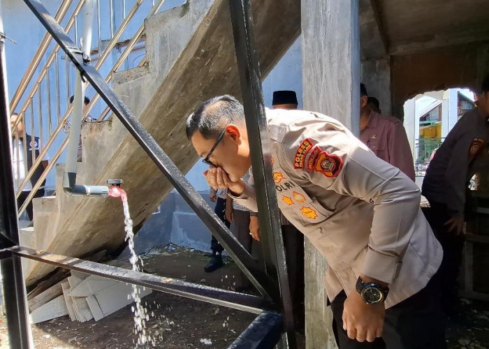 Resmikan Sumur Bor di Pemukiman Warga, AKBP Januar KS Persada : Solusi Akses Air Bersih dan Ibadah 